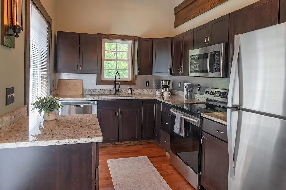 Skyuka Chalet Wooded Retreat | Spa, Pool, Firepit