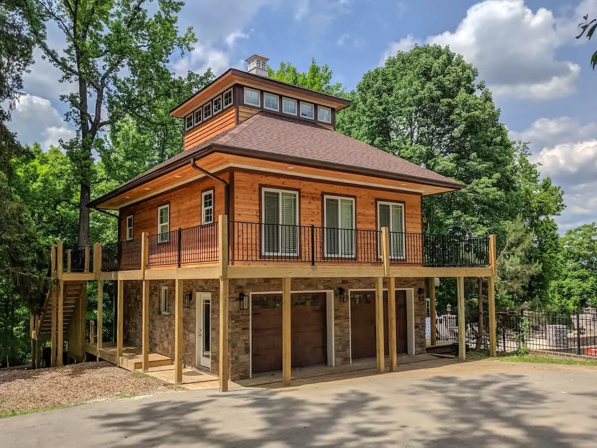 Skyuka Chalet Wooded Retreat | Spa, Pool, Firepit
