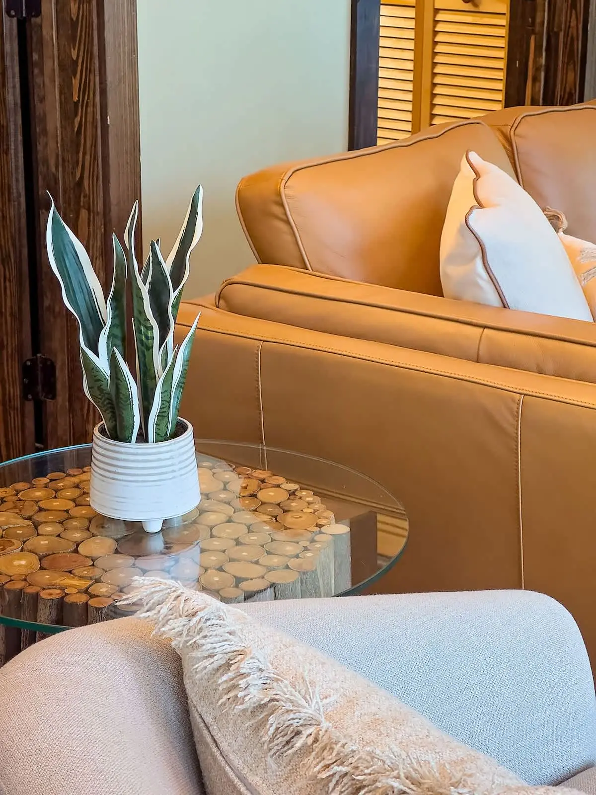 Skyuka Chalet Wooded Retreat | Spa, Pool, Firepit