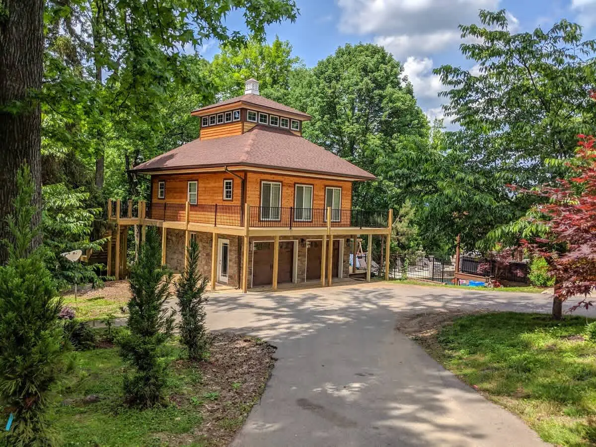 Skyuka Chalet Wooded Retreat | Spa, Pool, Firepit