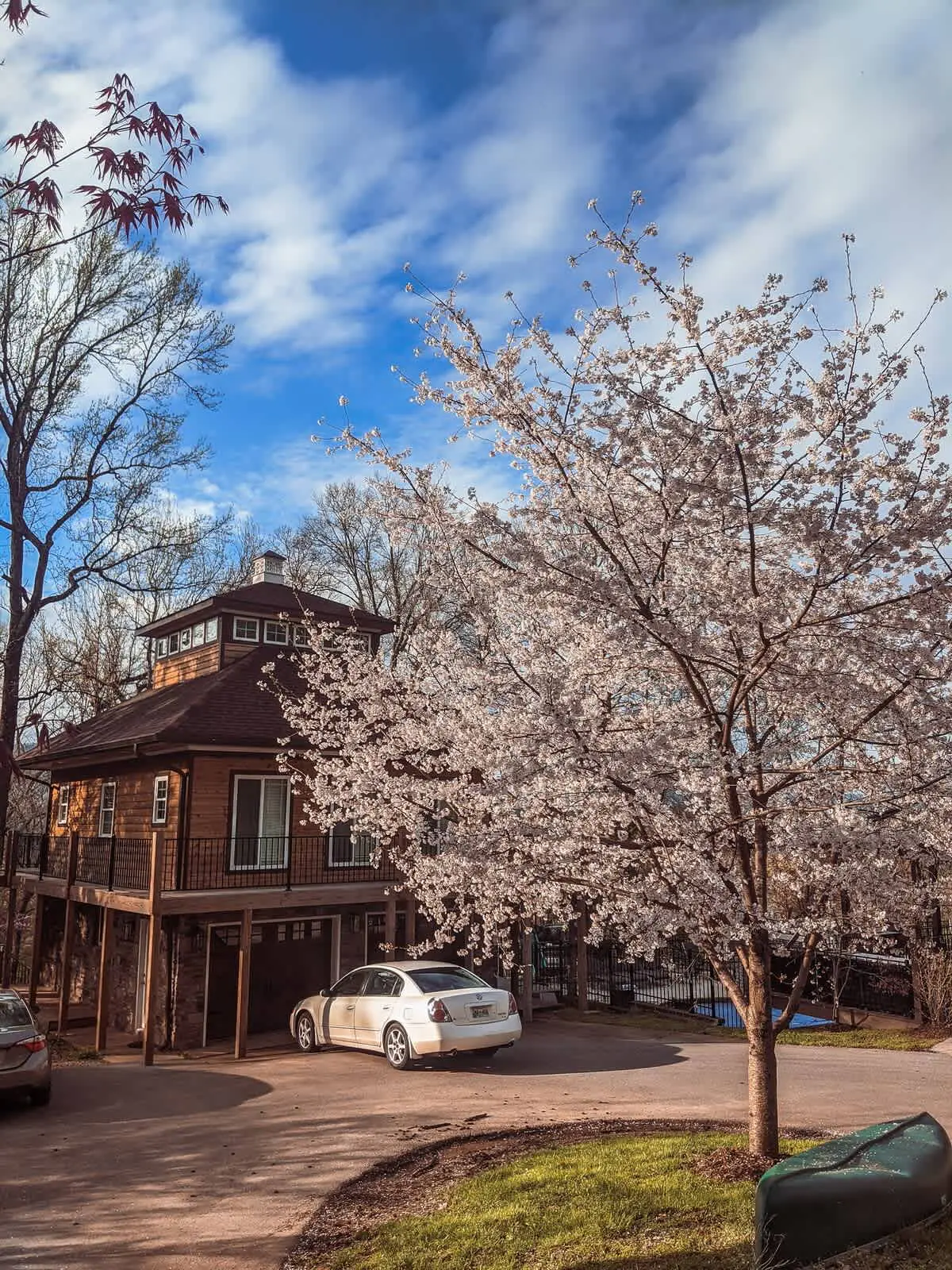 Skyuka Chalet Wooded Retreat | Spa, Pool, Firepit