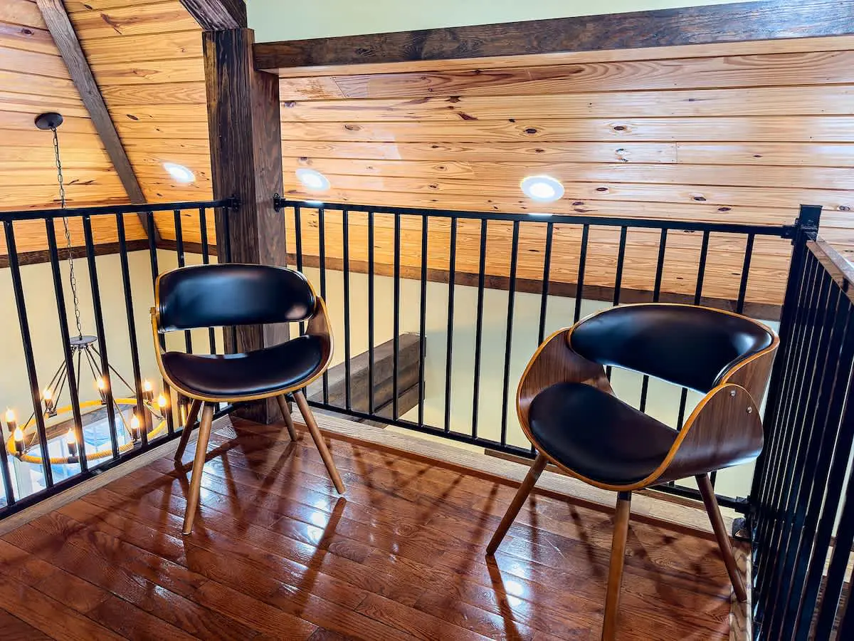 Skyuka Chalet Wooded Retreat | Spa, Pool, Firepit