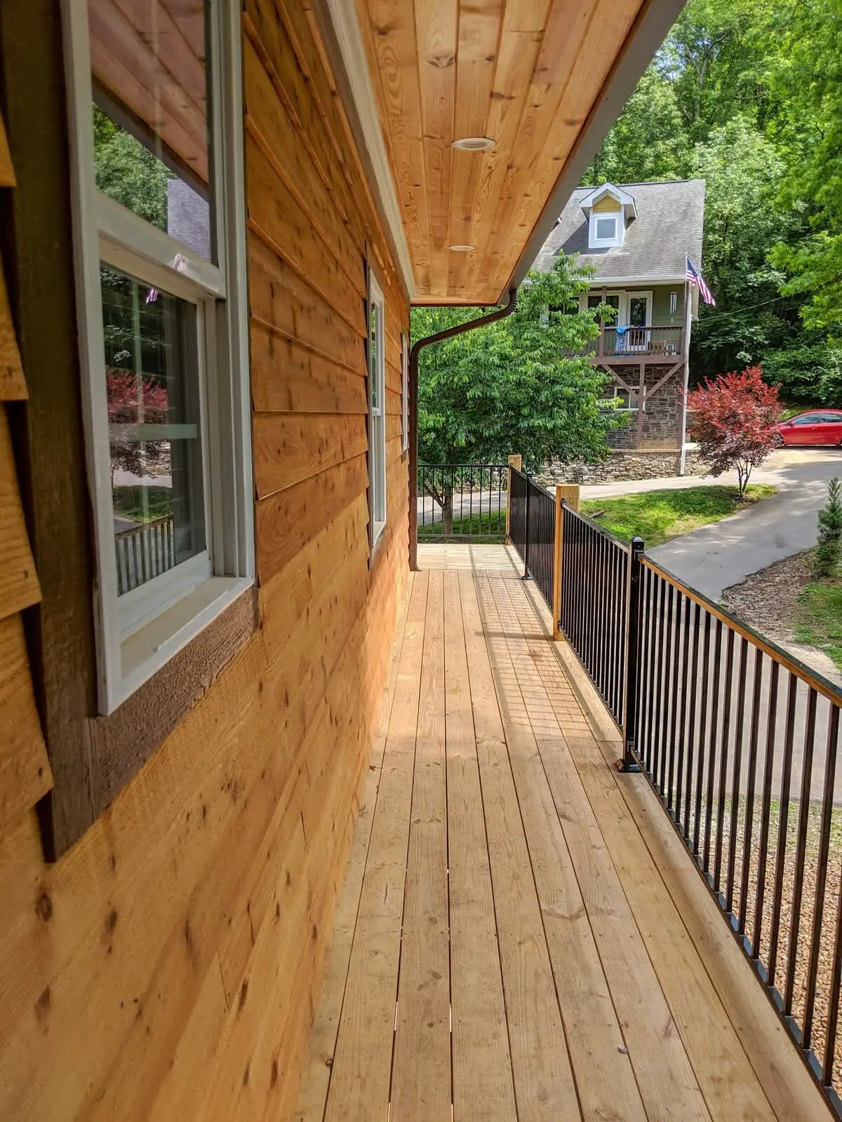 Skyuka Chalet Wooded Retreat | Spa, Pool, Firepit