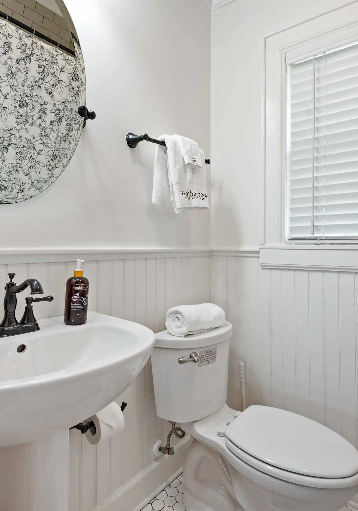 Historic Riverview Inn - King Room Three