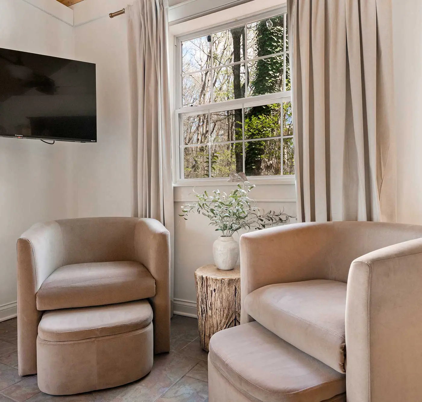 Amicalola Suite on Lookout Mountain