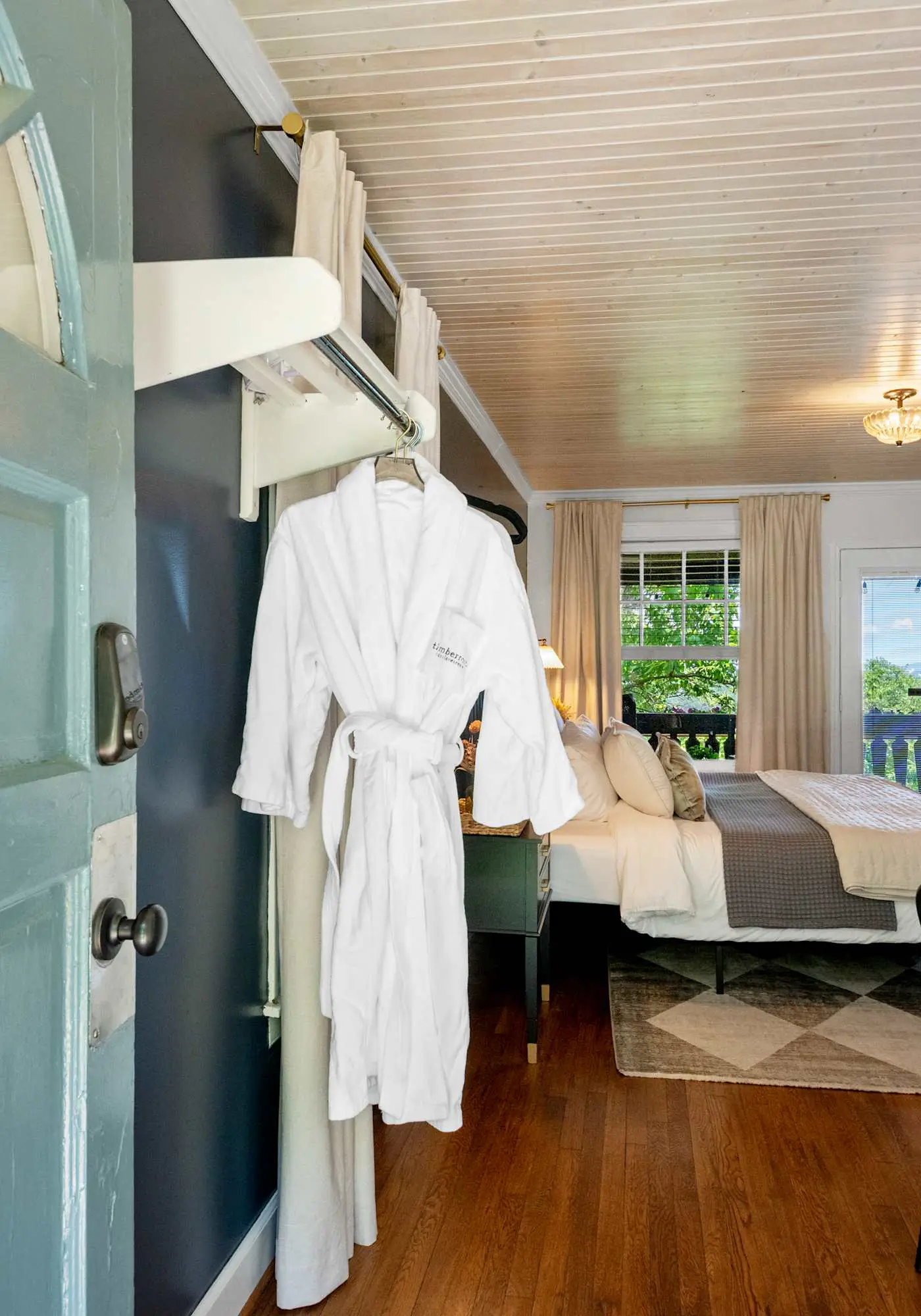 Historic Riverview Inn - King Room One