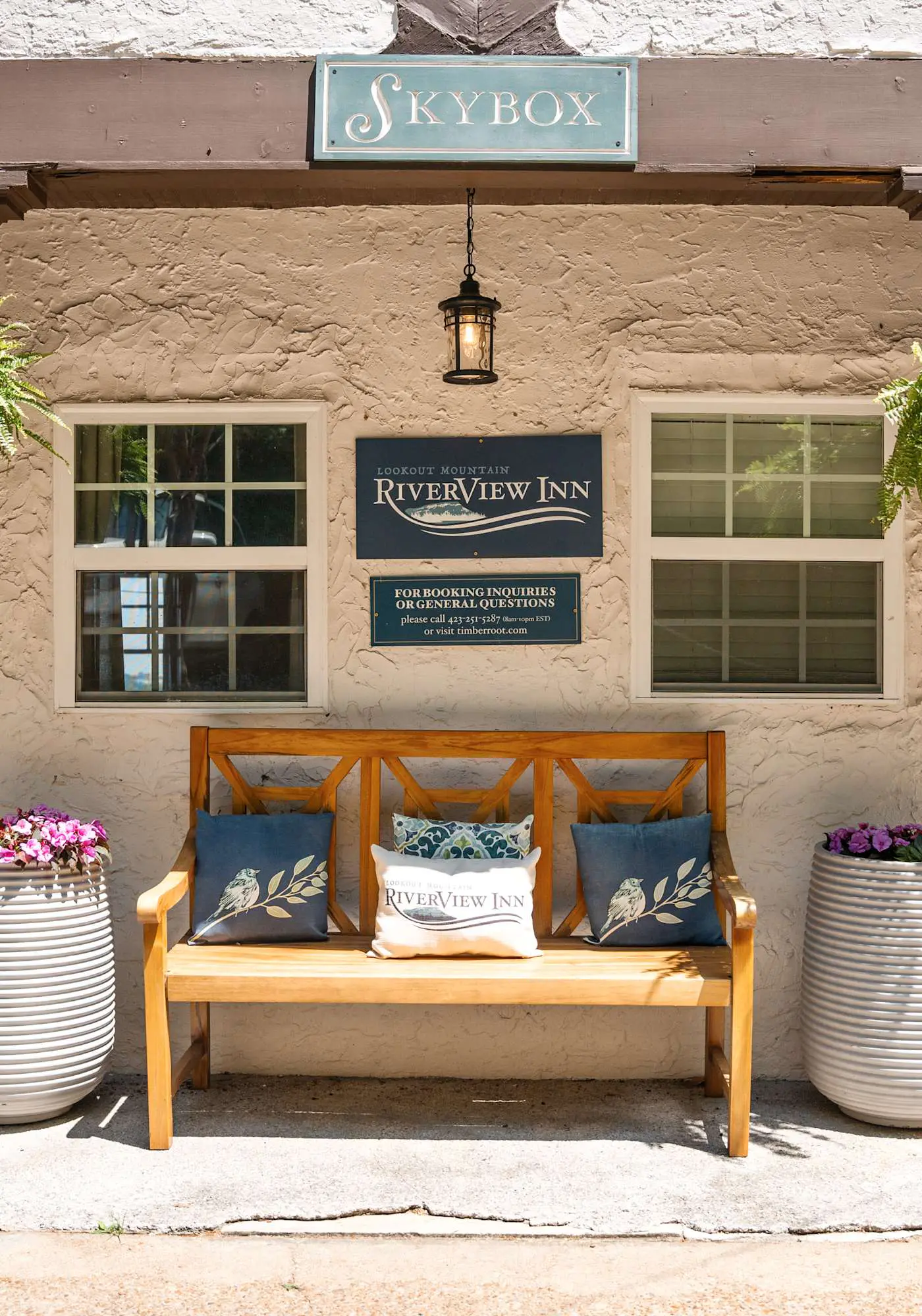 Historic Riverview Inn - King Room Eight
