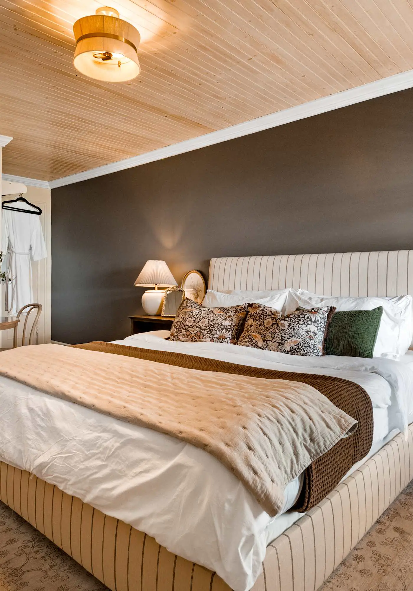 Historic Inn with River Views - King Room Four