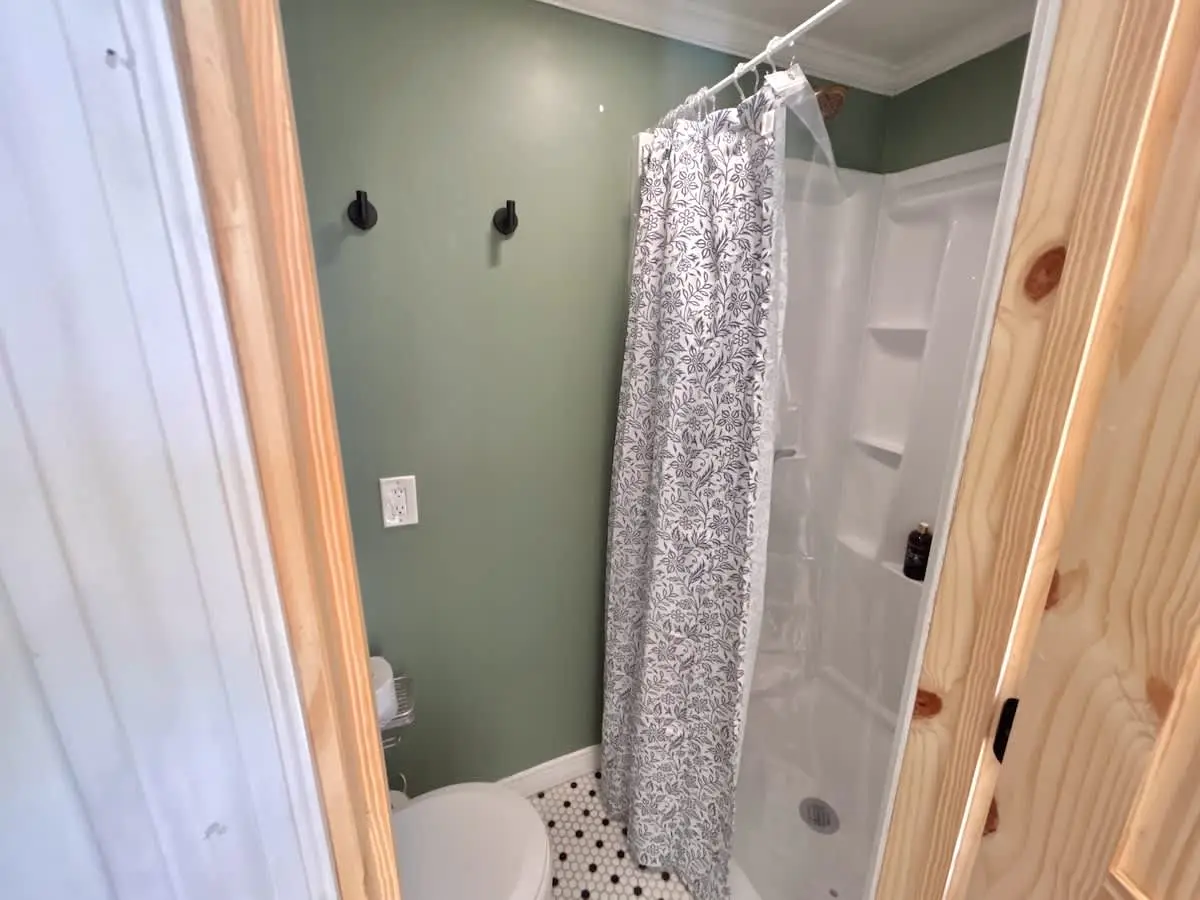 Quail Run Farm- Rustic Tiny Home 2
