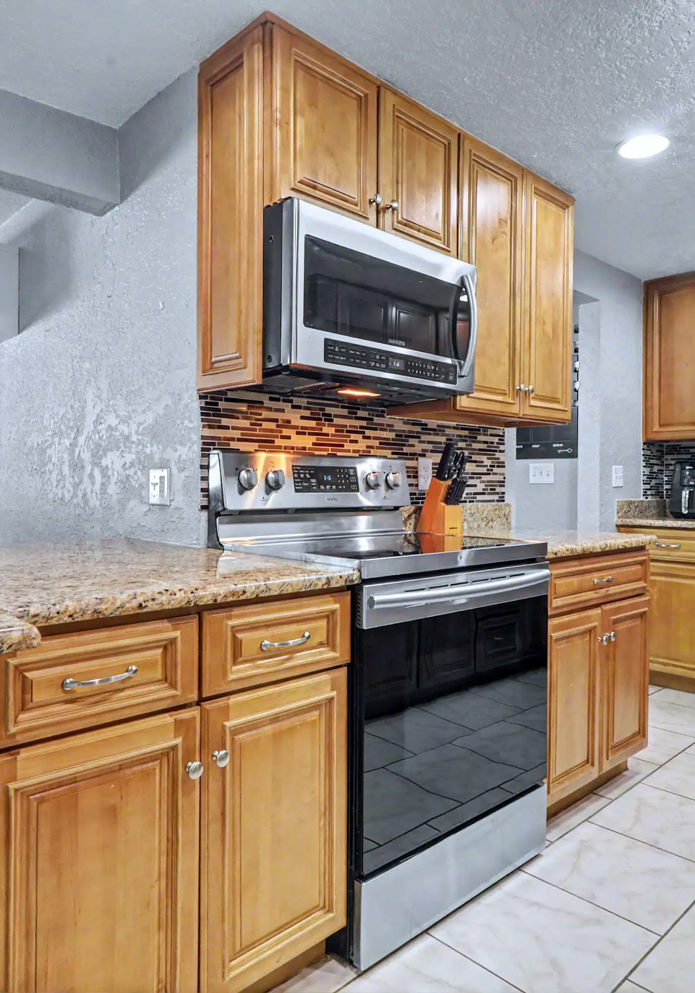 Family and dog friendly home with private pool