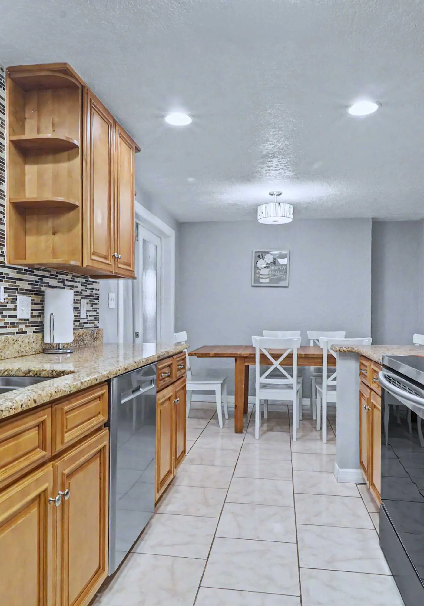 Family and dog friendly home with private pool