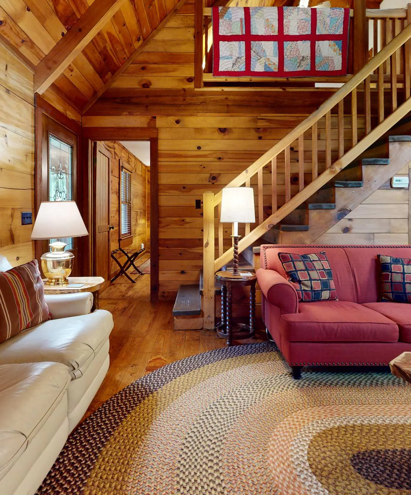 Creekfront Cottage, scenic views, dog-friendly, firepit, gas grill, gas fireplace