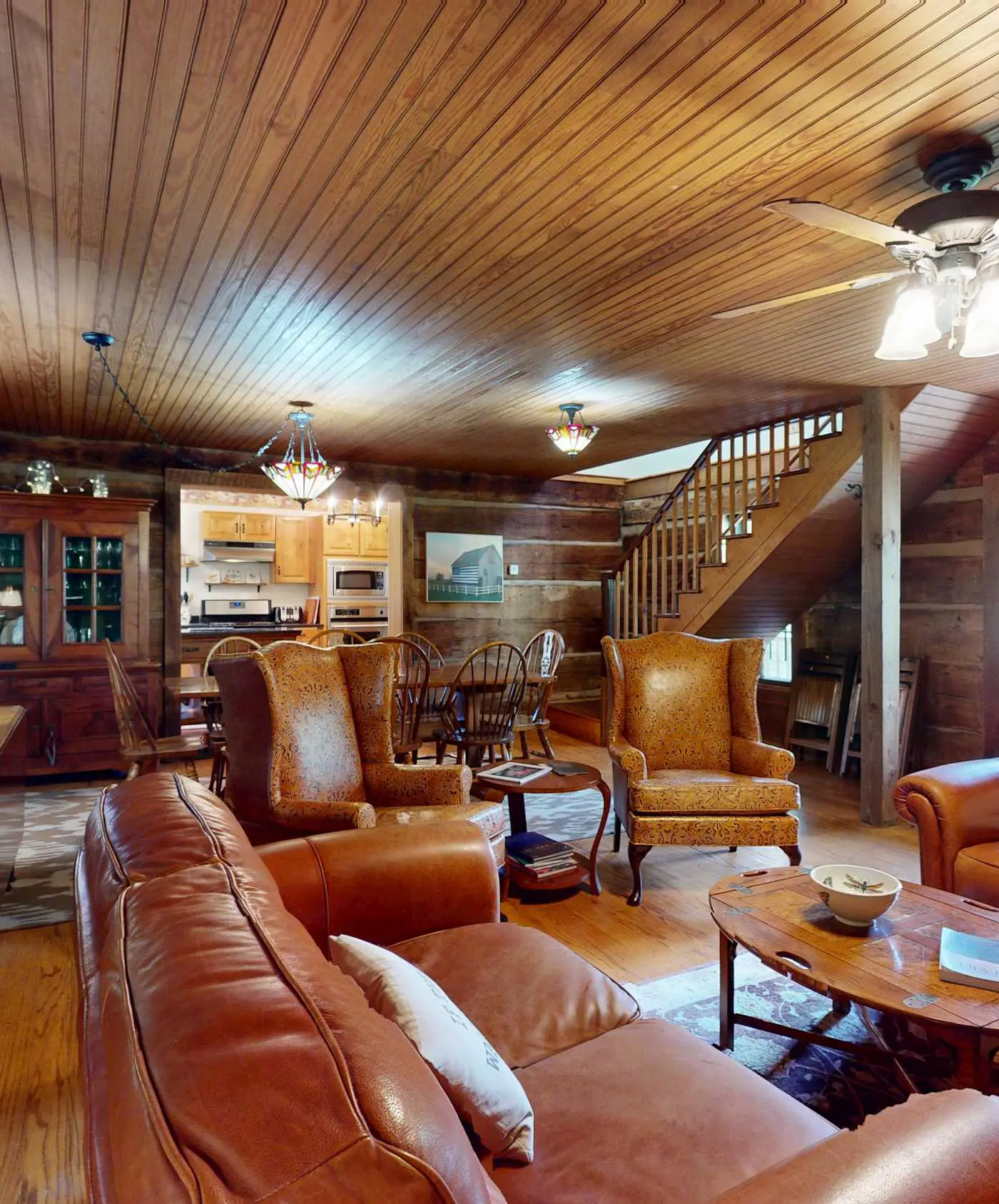 Luxury Farmhouse, creek, dog-friendly, gas fireplace, firepit, BBQ, cable, porch, swing