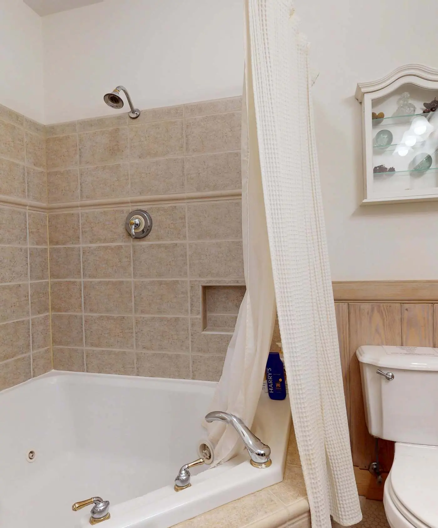 Luxury Farmhouse & Creekside Cottage, Dog-friendly, Scenic Views, Firepit, BBQ