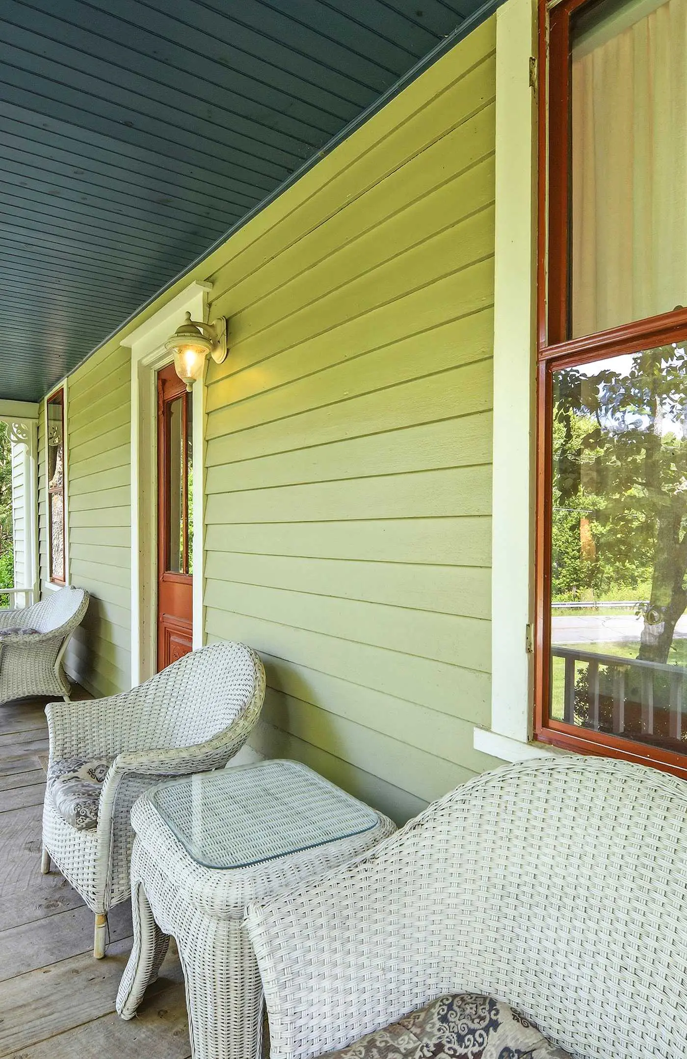 Luxury Farmhouse & Creekside Cottage, Dog-friendly, Scenic Views, Firepit, BBQ
