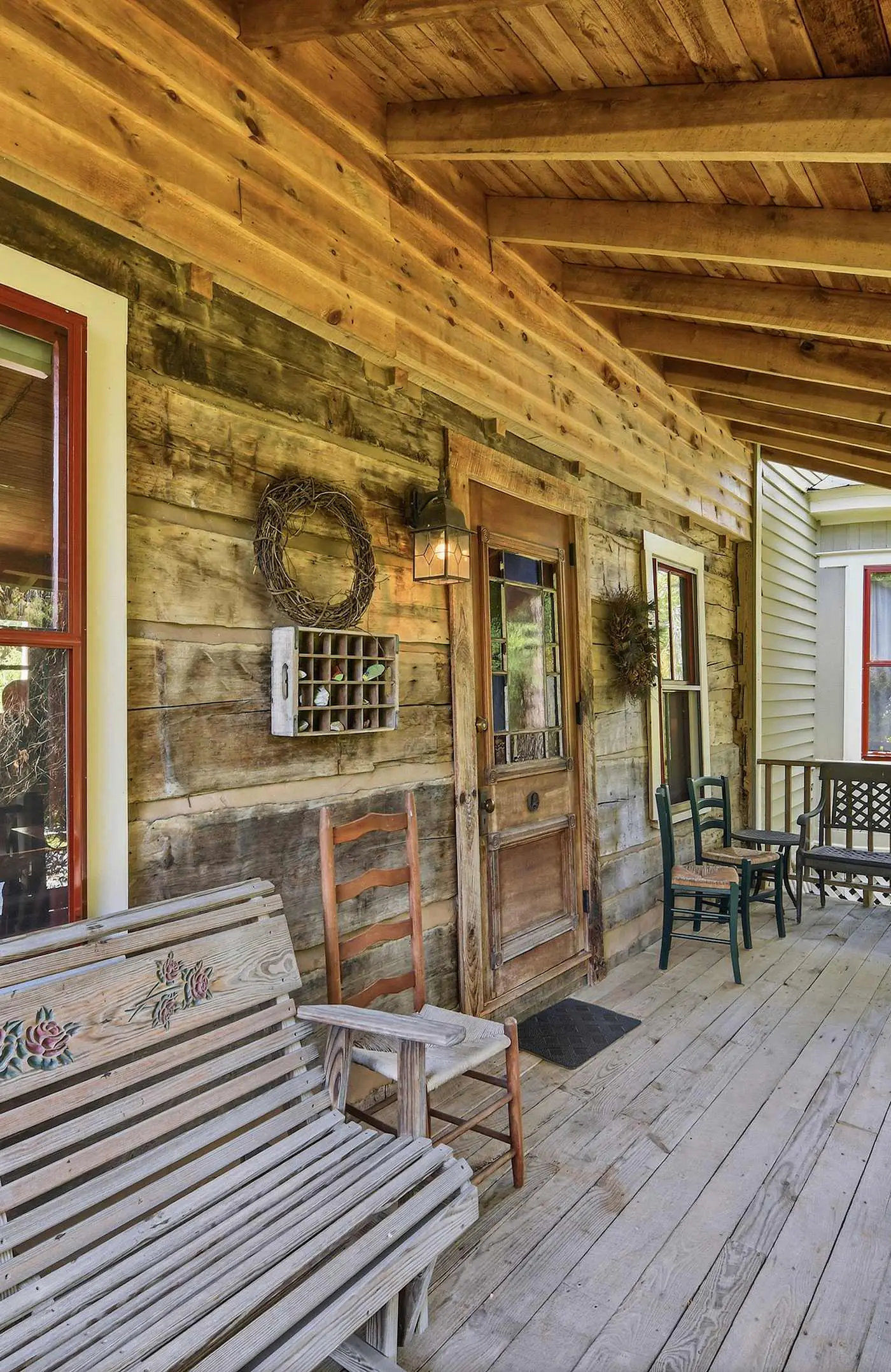 Luxury Farmhouse & Creekside Cottage, Dog-friendly, Scenic Views, Firepit, BBQ
