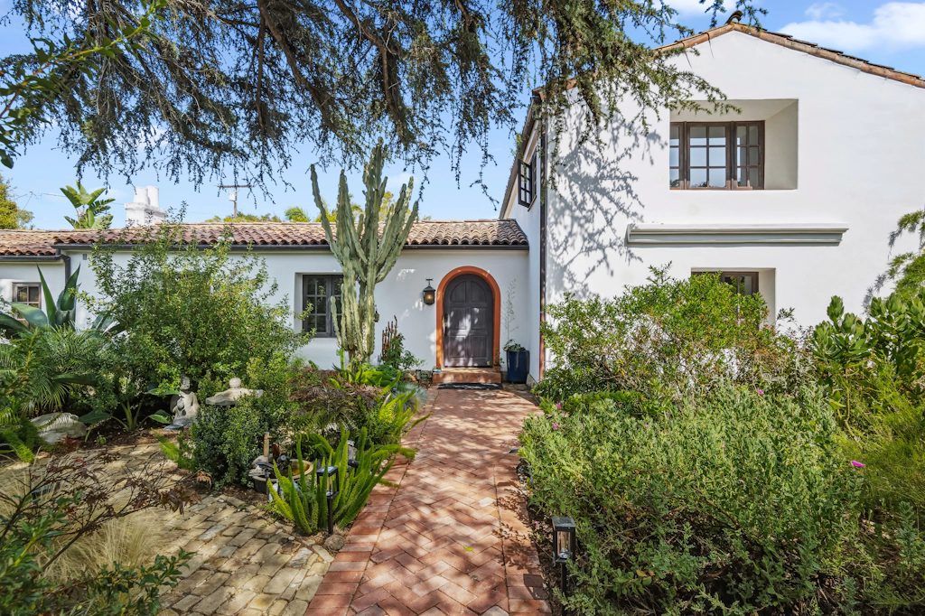 Hacienda on the Mesa