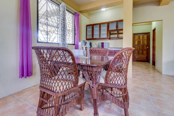 Lower Level of a New Home in a Great Neighborhood w/ WiFi, AC - Near Maya ruins
