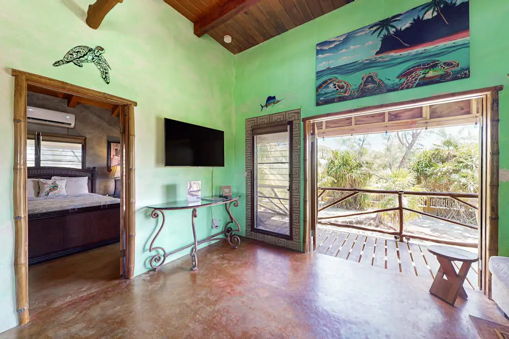 La Casa Pura Vida -Gold Standard Certified