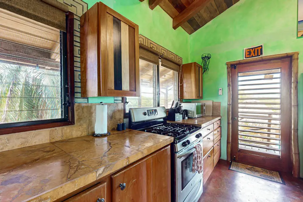 La Casa Pura Vida -Gold Standard Certified