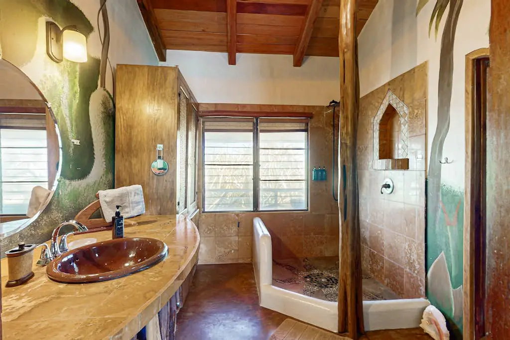 La Casa Pura Vida -Gold Standard Certified