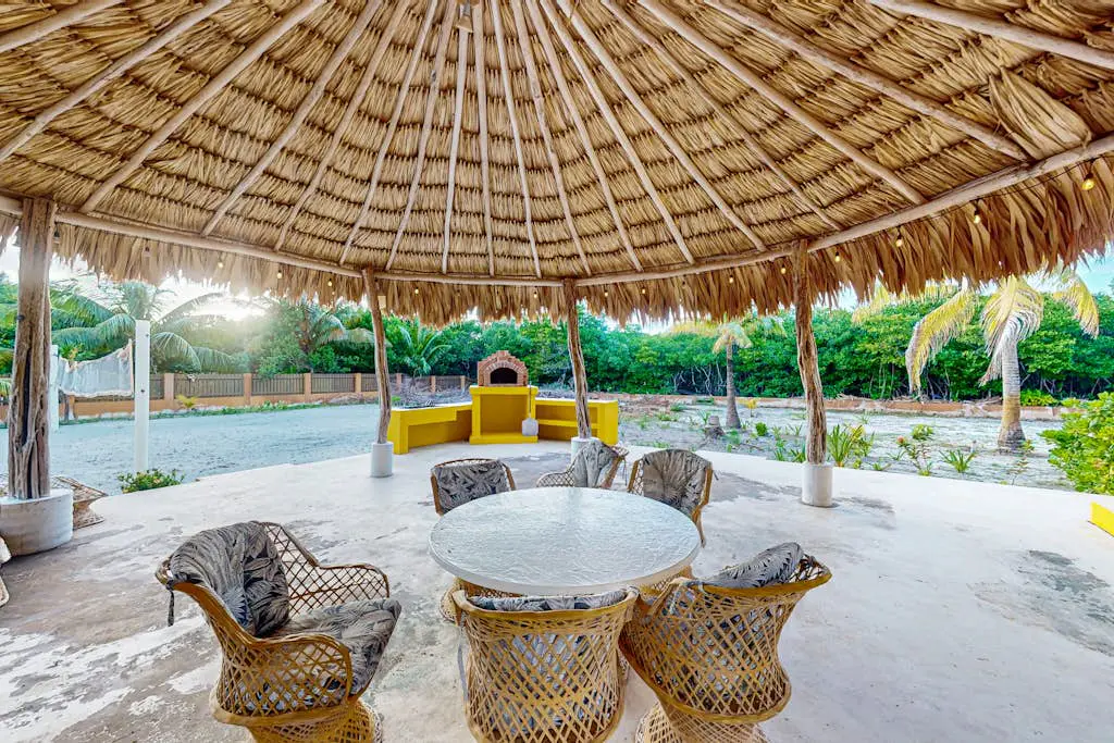La Casa Pura Vida -Gold Standard Certified