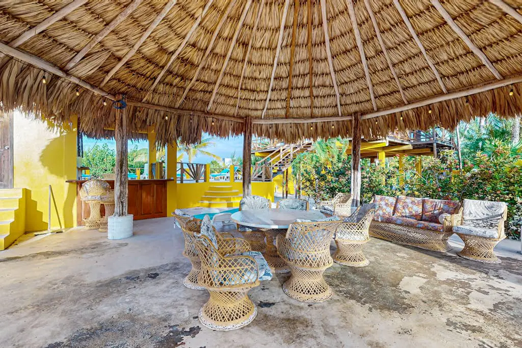 La Casa Pura Vida -Gold Standard Certified