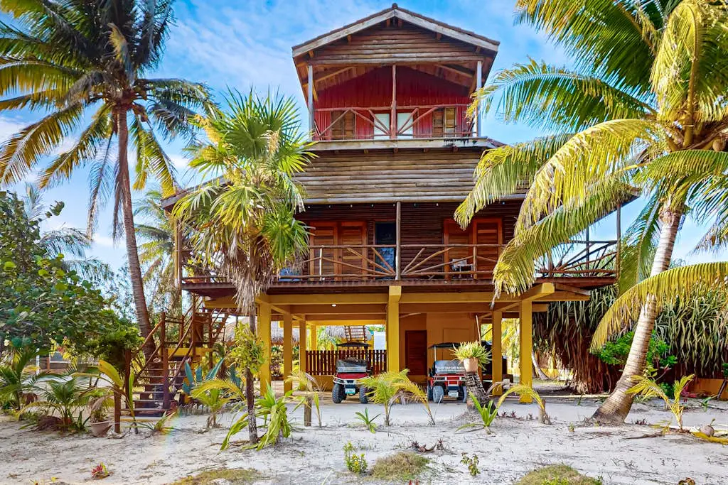 La Casa Pura Vida -Gold Standard Certified