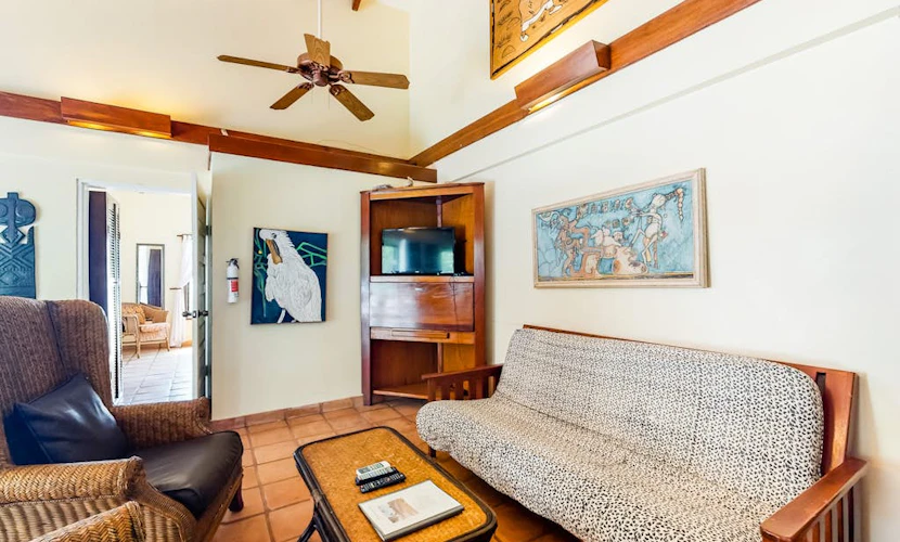 Oceanfront retreat with water view, pool, AC & free WiFi - easy beach access