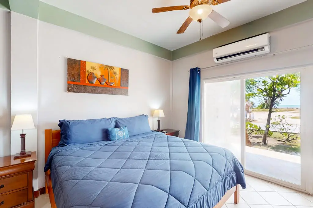 Mara Laguna D103