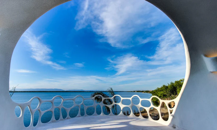 Unique waterfront studio with AC, pool, bikes, & kayaks