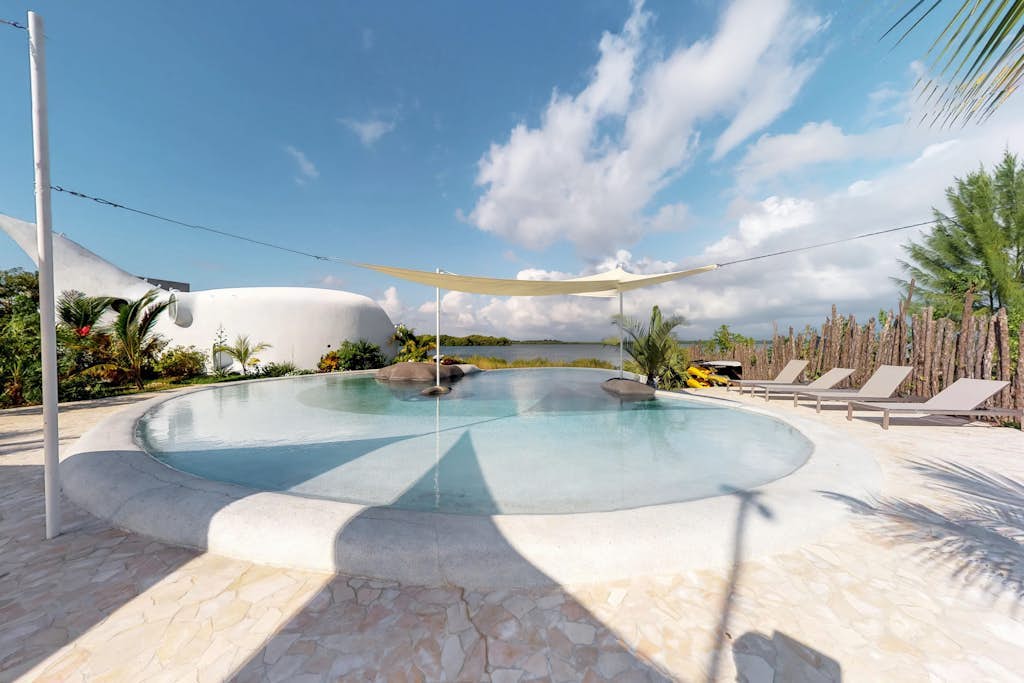 Unique waterfront studio with AC, pool, bikes, & kayaks
