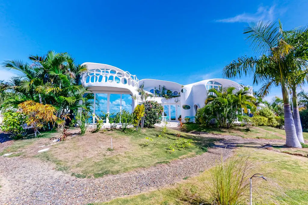 Shark Studio Retreat at Swan Villas - Gold Standard Certified