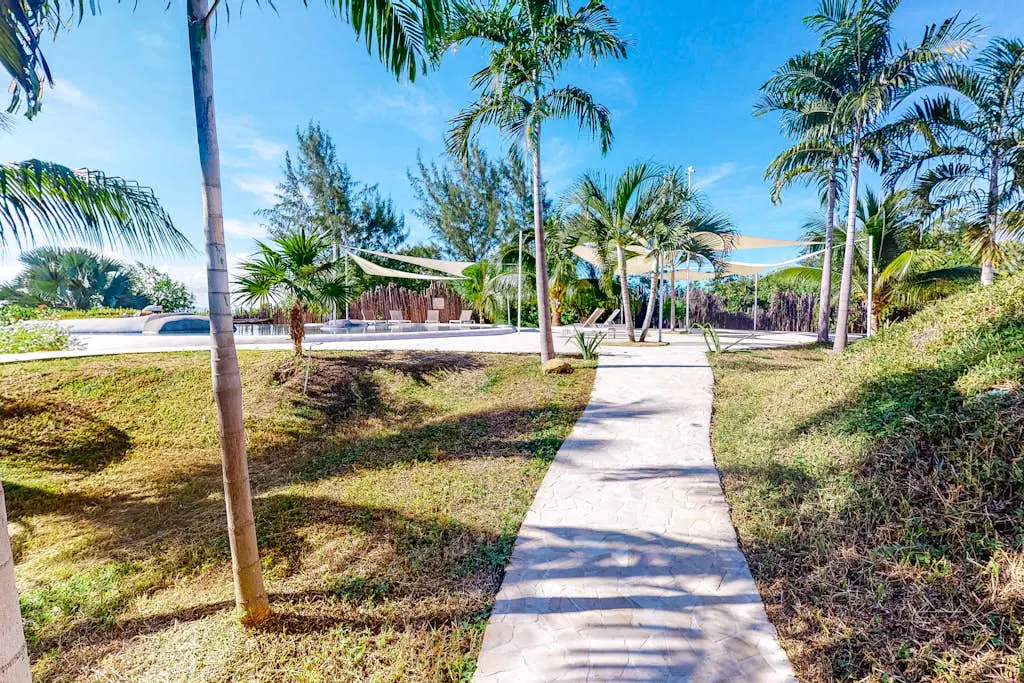 Shark Studio Retreat at Swan Villas - Gold Standard Certified