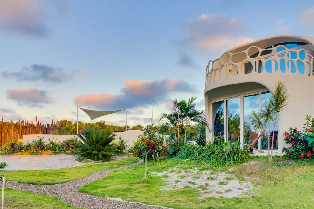 Shark Studio Retreat at Swan Villas - Gold Standard Certified