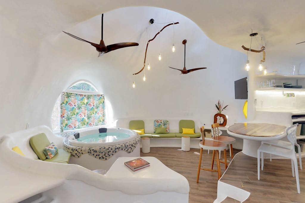 Beachfront retreat with pool, private hot tub, AC, & lagoon view