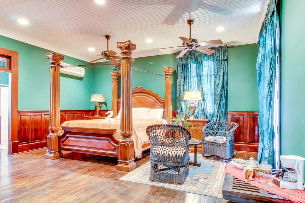 Colonial Suite @ Mahogany Hall *Gold Standard Certified