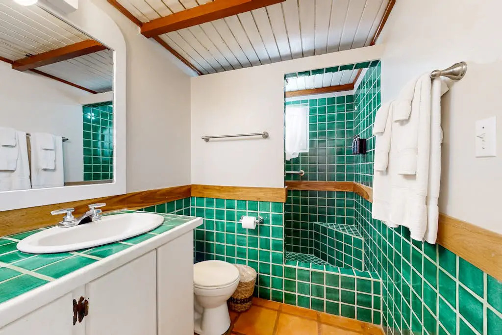 Condo 28 at Beachside Villas -Gold Standard Certified