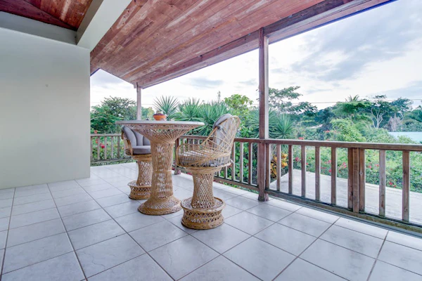 New Home w/ Balcony, WiFi, Partial AC & Great Neighborhood - Ideal for Day Trips