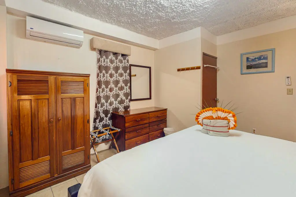 Sunrise King 2A Suite at Hummingbird Home Suites  Gold Standard Certified