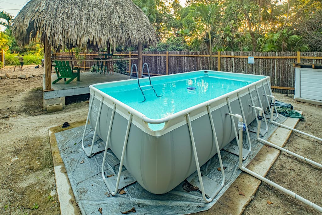 Tropical oasis with pool, large deck, modern amenities & perfect for unwinding