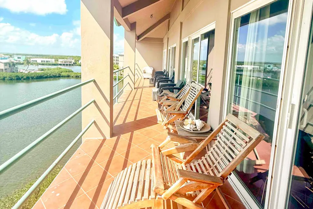 Suite H301 at Mara Laguna -Gold Standard Certified