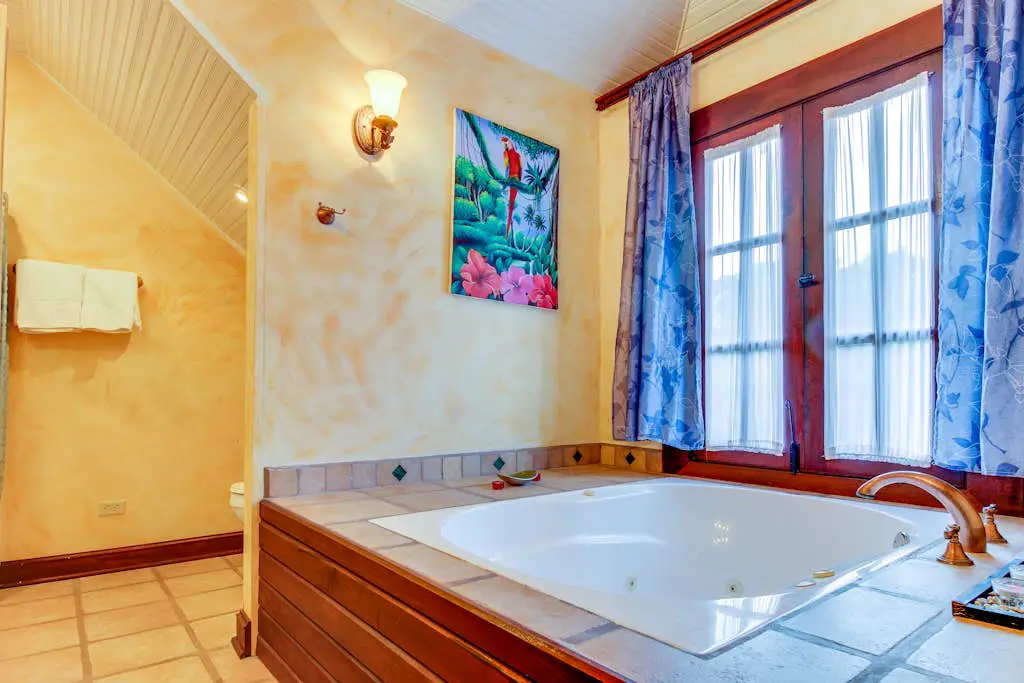 Monkey Suite at Mahogany Hall -Gold Standard Certified