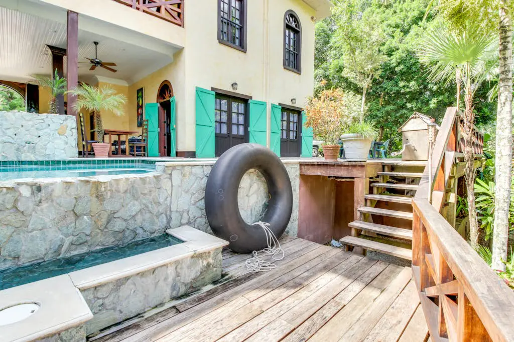 Monkey Suite at Mahogany Hall -Gold Standard Certified