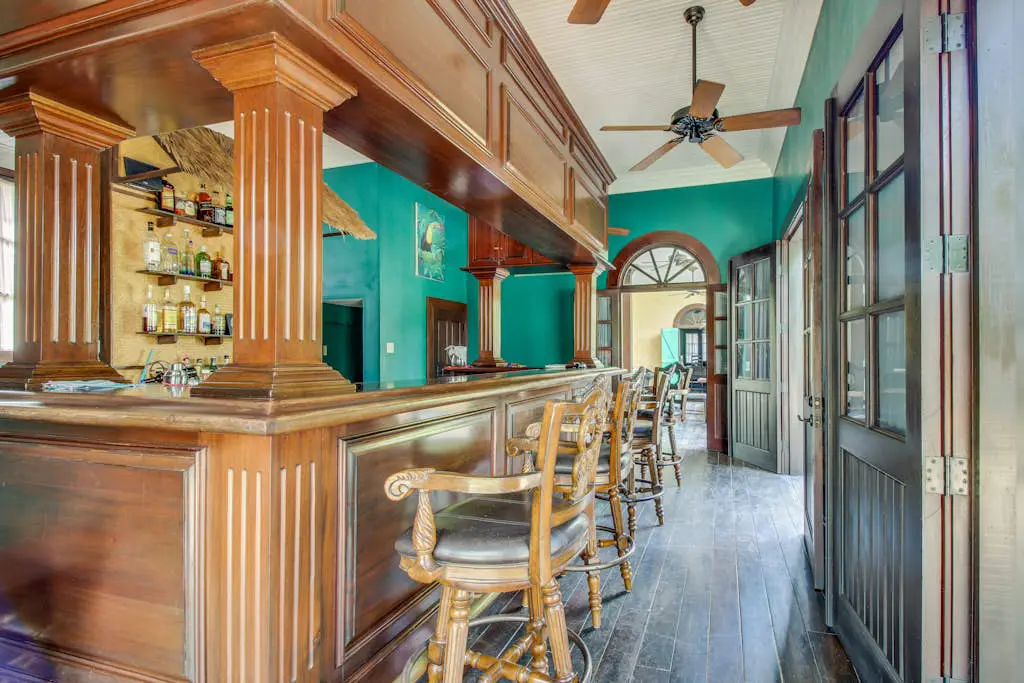 Monkey Suite at Mahogany Hall -Gold Standard Certified