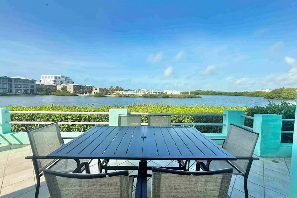 Villa 18 at Mara Laguna