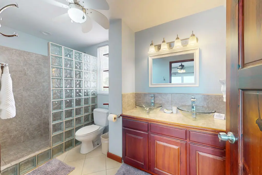 Suite B301 at Mara Laguna