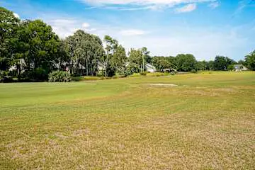 Spacious Townhouse Near Beach, Golf, Tennis