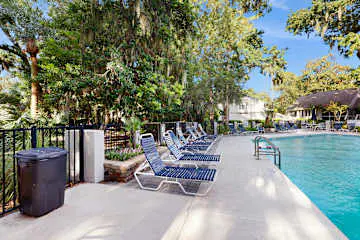 Spacious Townhouse Near Beach, Golf, Tennis