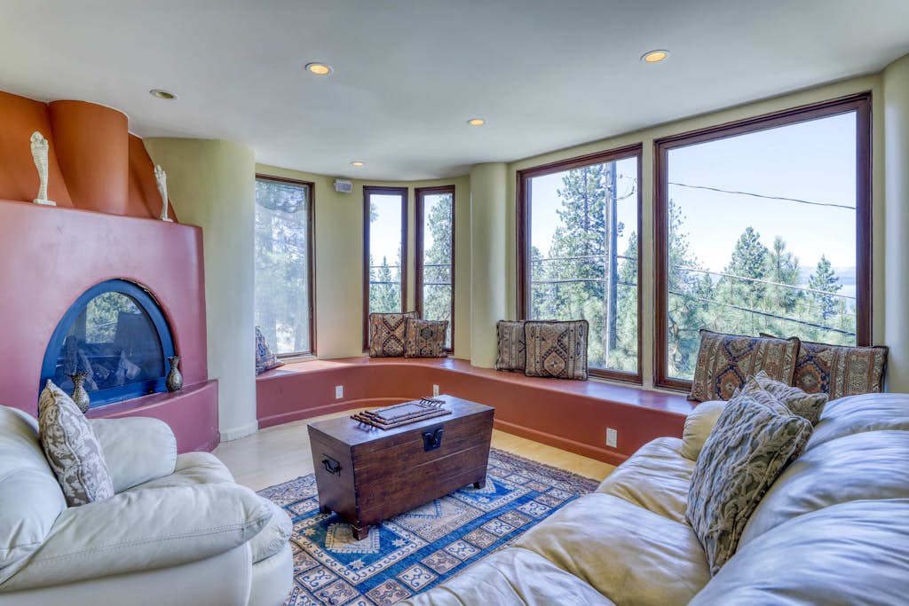 Welcome to your Tahoe getaway, where breathtaking lake views and comfortable mountain living come together!